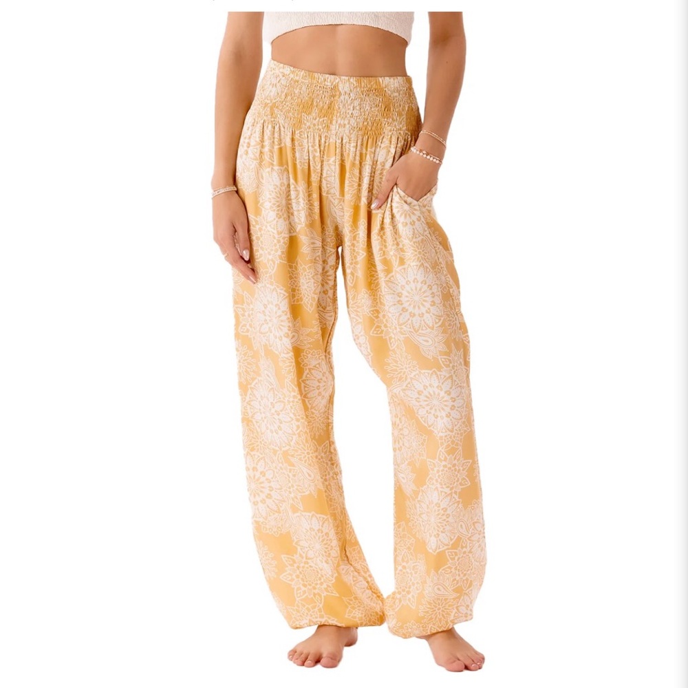 Smocked Waist Yellow Floral Cropped Lounge Pants